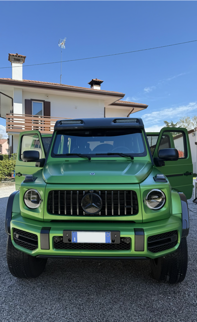 Detail esterni auto – lucidatura e lavaggio professionale a domicilio